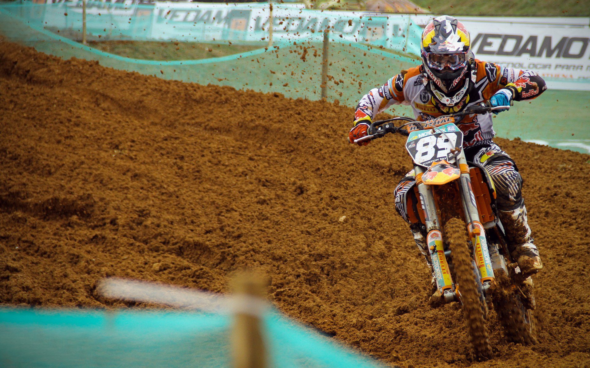 德克斯赛后感谢团队支持与鼓励,德克斯赛后感谢团队支持与鼓励的话语